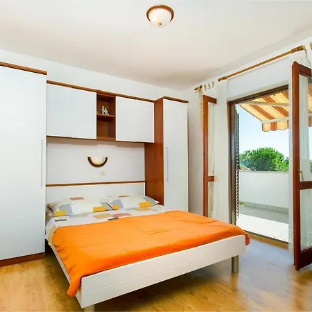 By The Sea Simuni, Pag - 4083 Apartment *