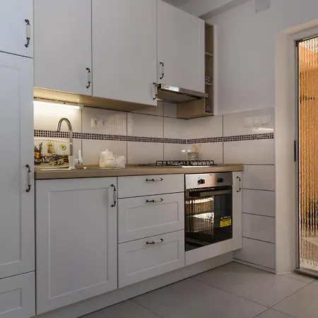 By The Sea Simuni, Pag - 4083 *